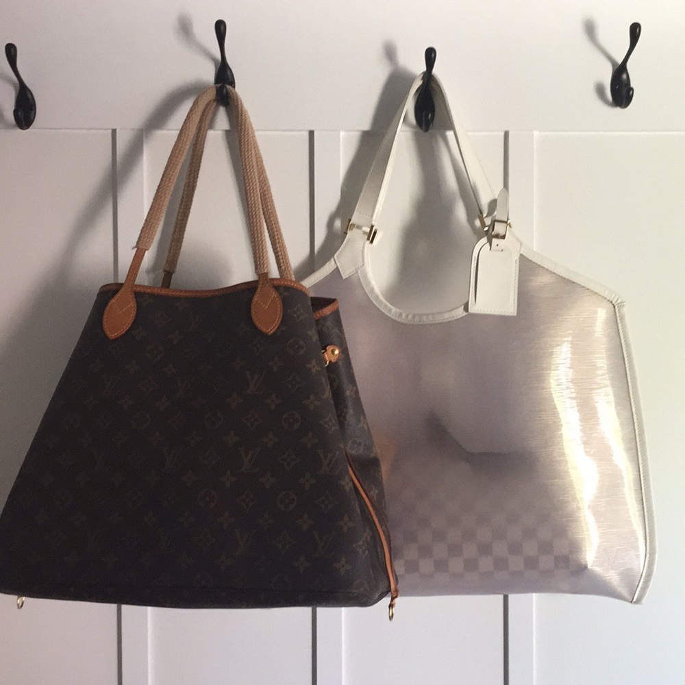 SOLD🎀Louis Vuitton.  GM Neverfull.